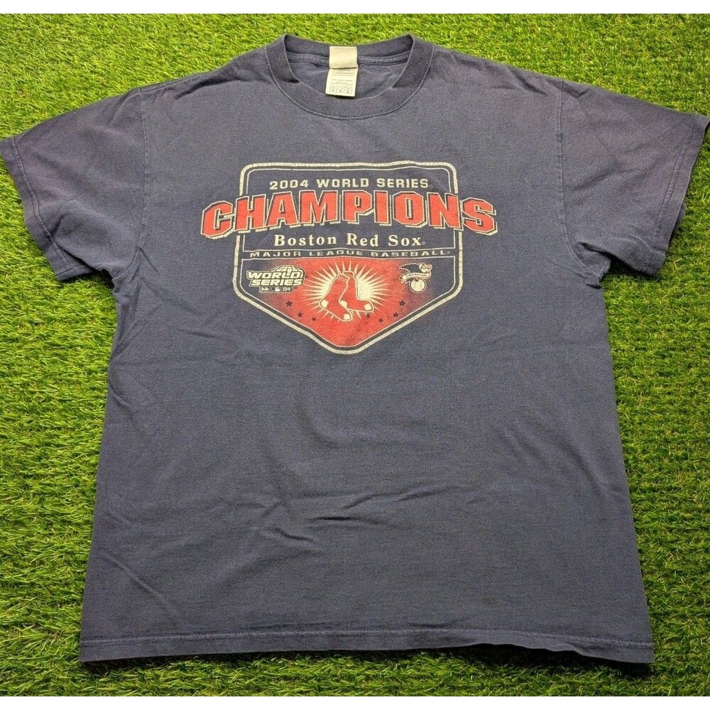 VINTAGE 2004 BOSTON RED SOX WORLD SERIES CHAMPIONS MLB AUTHENTIC Sz Med T-SHIRT